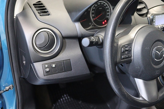 Mazda 2 17 of 21