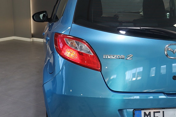 Mazda 2 11 of 21