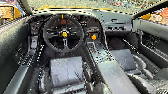 Chevrolet Corvette 5 of 5