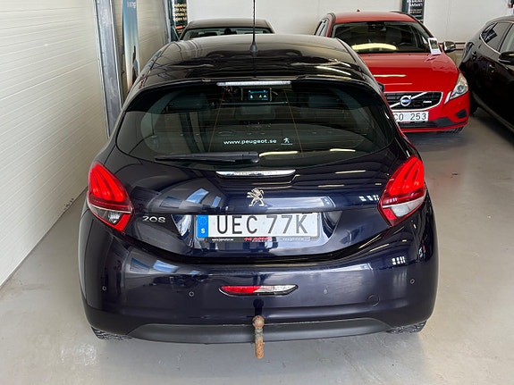 Peugeot 208 8 of 22
