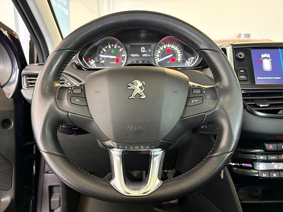 Peugeot 208 19 of 22