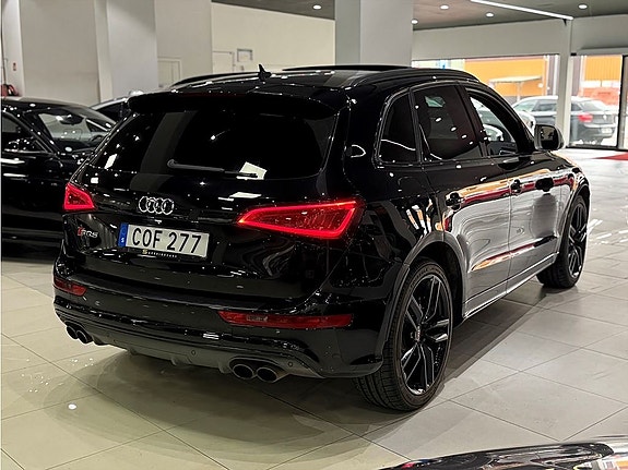 Audi SQ5 2 of 19