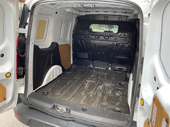 Ford Transit Connect 4 of 21