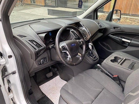 Ford Transit Connect 15 of 21