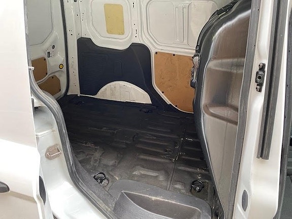 Ford Transit Connect 6 of 21