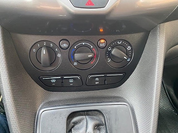 Ford Transit Connect 20 of 21