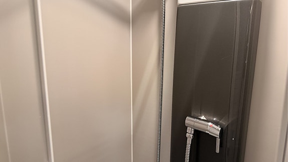 Adria Adora 673 PK Barnkammare dubbeldörr ALDE Dusch Ung Tv Golv värme 7 of 23