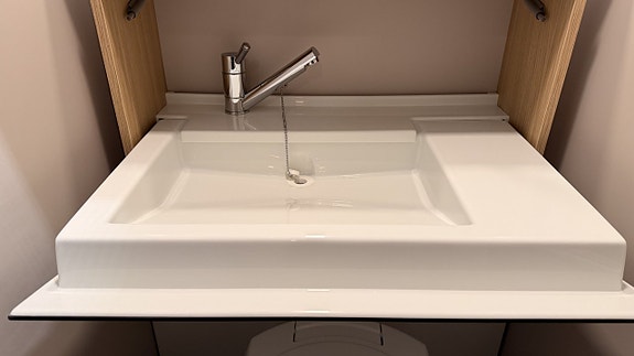 Adria Adora 673 PK Barnkammare dubbeldörr ALDE Dusch Ung Tv Golv värme 18 of 23
