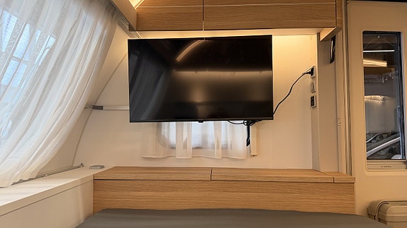 Adria Adora 673 PK Barnkammare dubbeldörr ALDE Dusch Ung Tv Golv värme 6 of 23