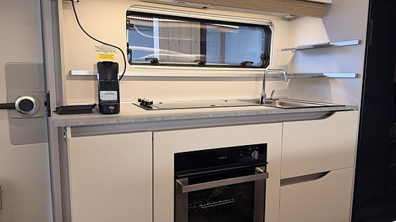 Adria Adora 673 PK Barnkammare dubbeldörr ALDE Dusch Ung Tv Golv värme 14 of 23