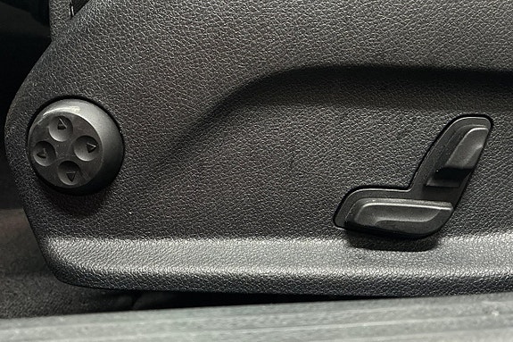 Mercedes-Benz C220 d 30 of 30