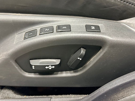 Volvo V70 7 of 13