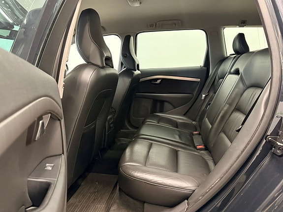 Volvo V70 12 of 13