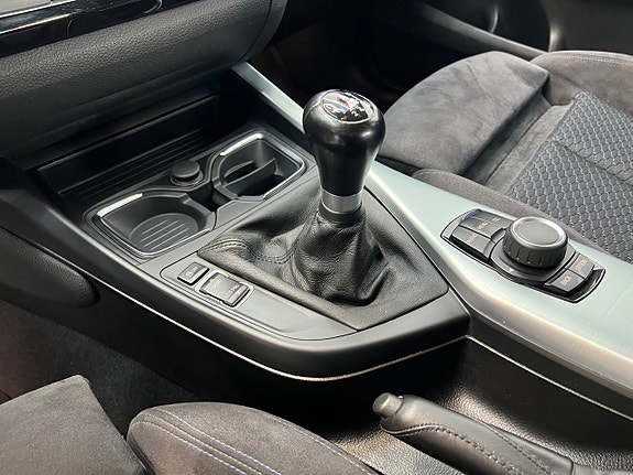 BMW 118d 19 of 26