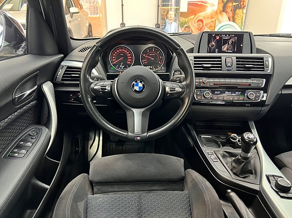 BMW 118d 14 of 26