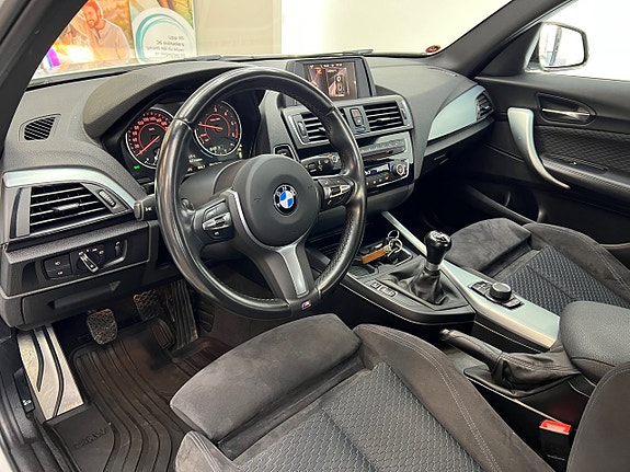 BMW 118d 15 of 26