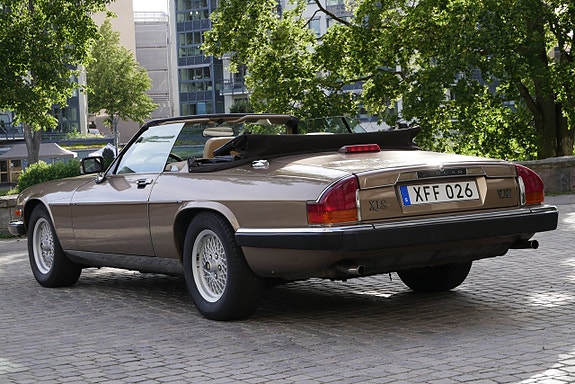 Jaguar XJS 2 of 30