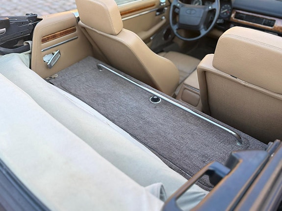 Jaguar XJS 19 of 30