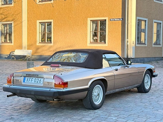 Jaguar XJS 11 of 30