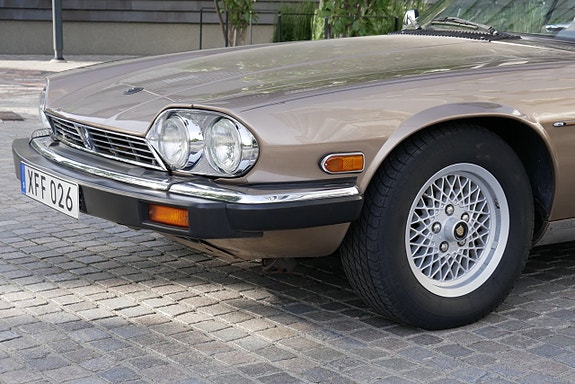 Jaguar XJS 3 of 30