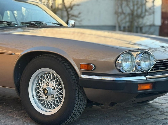 Jaguar XJS 14 of 30
