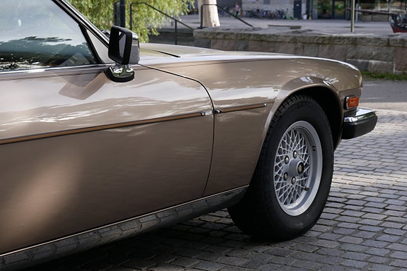 Jaguar XJS 8 of 30