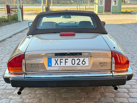 Jaguar XJS 17 of 30
