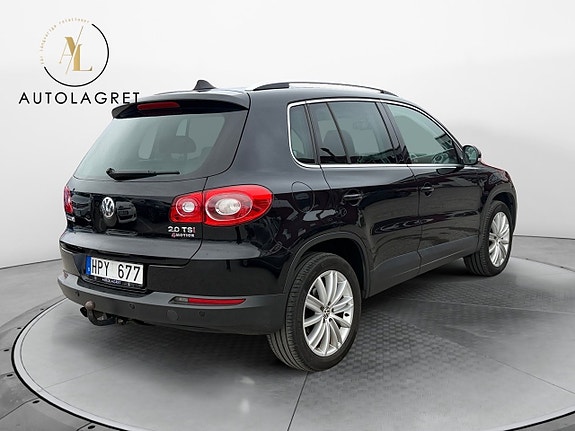Volkswagen Tiguan 2 of 13