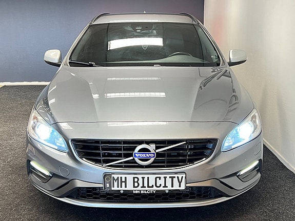 Volvo V60 4 of 5