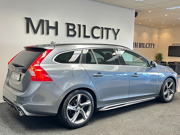 Volvo V60 7 of 16