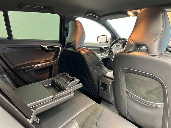 Volvo V60 15 of 16