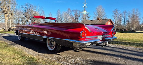 Buick Electra 225
