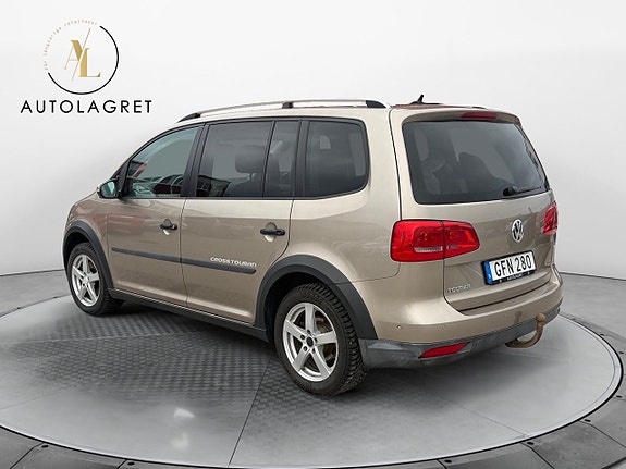 Volkswagen CrossTouran 4 of 5