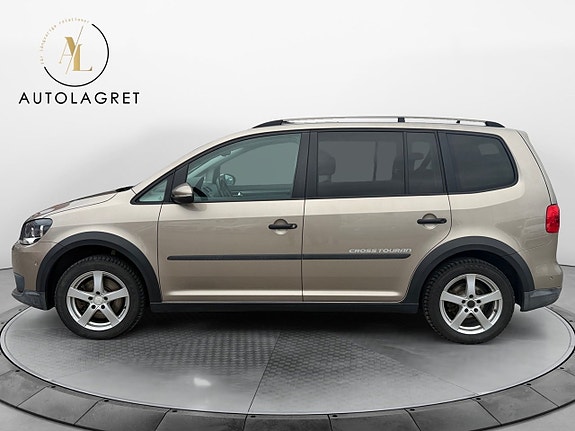 Volkswagen CrossTouran 3 of 5