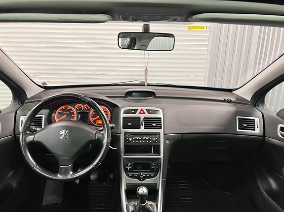 Peugeot 307 SW 4 of 5