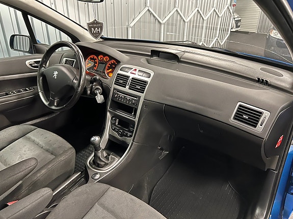 Peugeot 307 SW 6 of 10