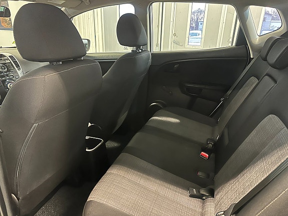 Kia Venga 8 of 12