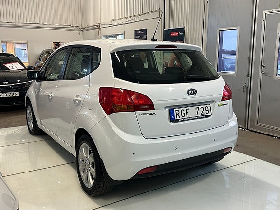 Kia Venga 5 of 12