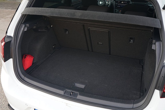 Volkswagen Golf VII 14 of 16
