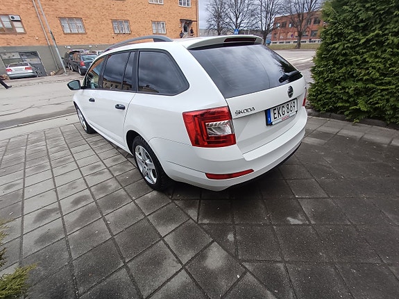Skoda Octavia 4 of 5