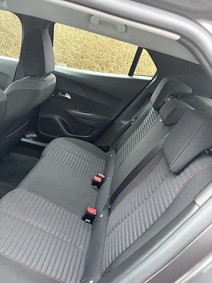 Peugeot 2008 5 of 5