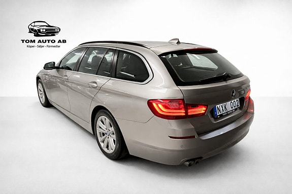 BMW 520d 3 of 5