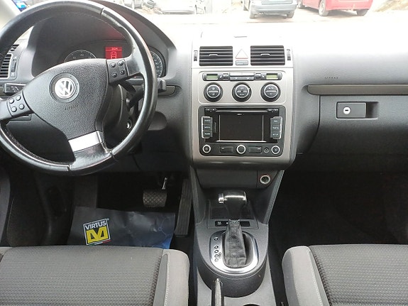 Volkswagen Touran 21 of 22