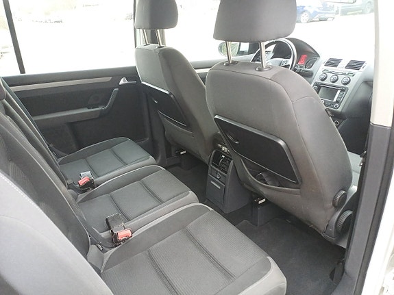 Volkswagen Touran 16 of 22
