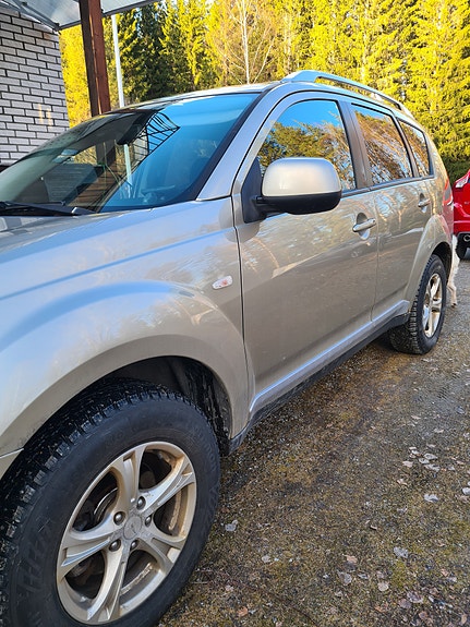 Mitsubishi Outlander 6 of 7