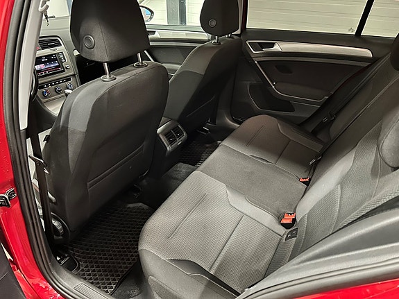 Volkswagen Golf-Serie 11 of 15
