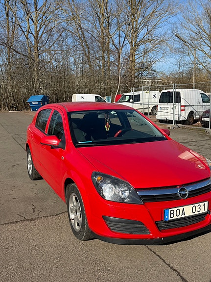 Opel Astra 2 of 6