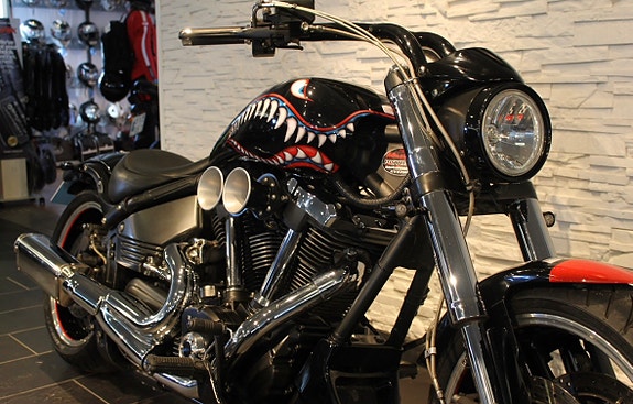 Yamaha XV1700 4 of 7