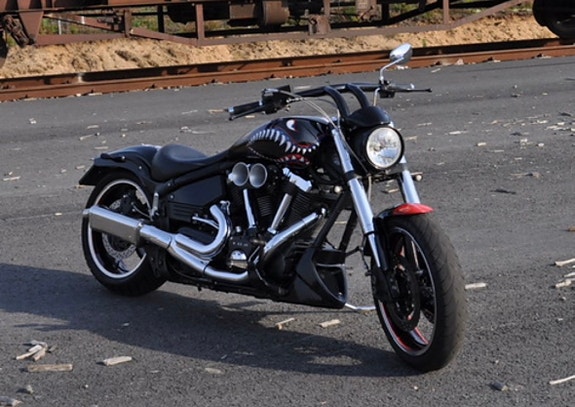 Yamaha XV1700 2 of 7
