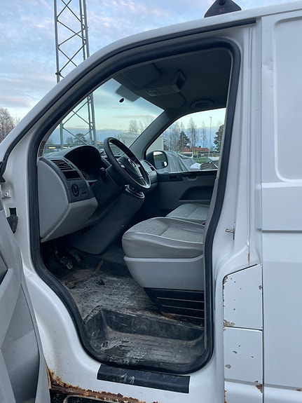Volkswagen Transporter 3 of 4